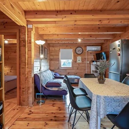3 Bedroom Lovely In Kod Sibenika Dubrava (Sibenik-Knin)