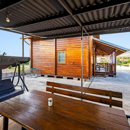 3 Bedroom Lovely In Kod Sibenika * Dubrava (Sibenik-Knin)