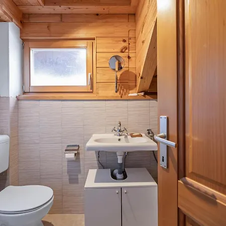 3 Bedroom Lovely In Kod Sibenika * Dubrava (Sibenik-Knin)