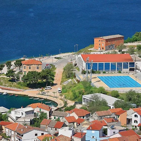 3 Bedroom Lovely In Kod Sibenika *